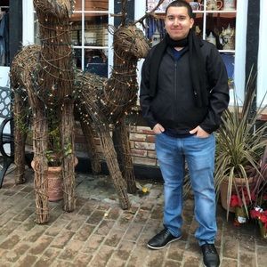 Meet your Posher, Omar